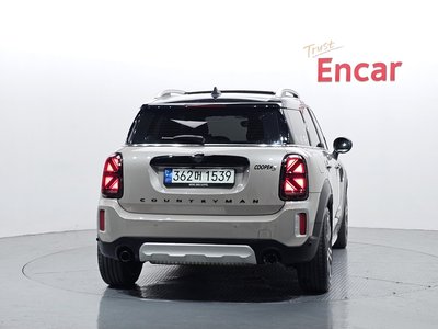 MINI COUNTRYMAN - 3