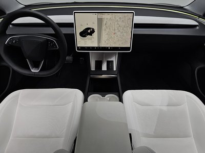 TESLA MODEL 3 - 5
