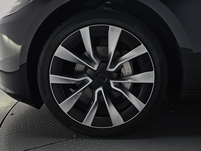 TESLA MODEL 3 - 6