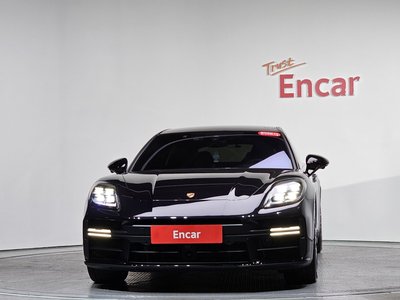 PORSCHE PANAMERA - 3