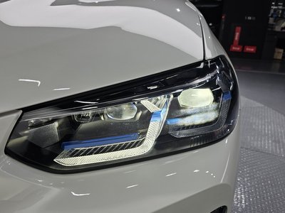 صورة 9 لـ 2025 BMW IX3