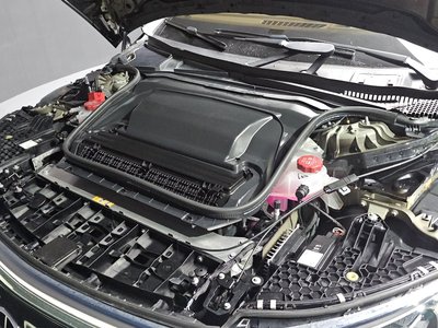 MERCEDES-BENZ EQS - 7