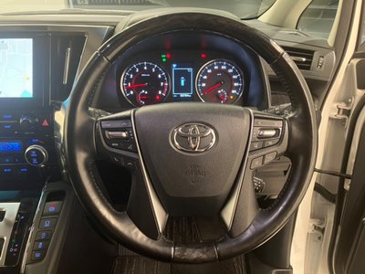2020 Toyota ALPHARD — фото 5