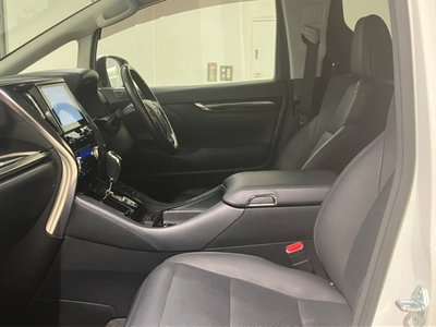 2020 Toyota ALPHARD — фото 9