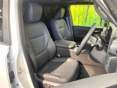 TOYOTA LAND CRUISER 250 - 8