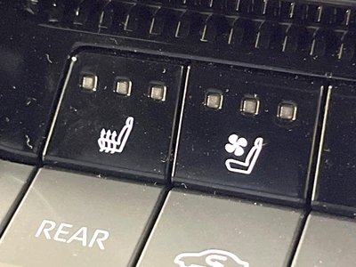 TOYOTA LAND CRUISER 250 - 7