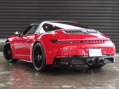 PORSCHE 911 - 6