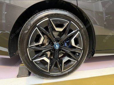 صورة مصغرة 16 لـ 2023 BMW IX