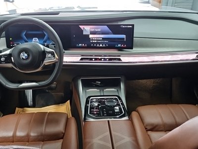 2023 BMW 7 SERIES — фото 6
