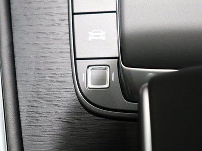 MERCEDES-BENZ GLS - 9