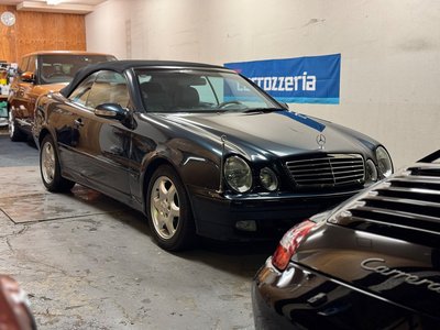 MERCEDES-BENZ CLK - 1