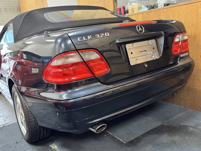 MERCEDES-BENZ CLK - 10
