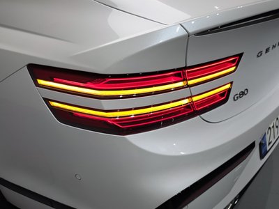 GENESIS G80 (RG3) - 10