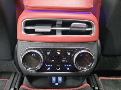 صورة مصغرة 30 لـ 2022 Genesis GV70