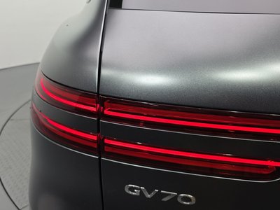 2022 Genesis GV70 photo 10