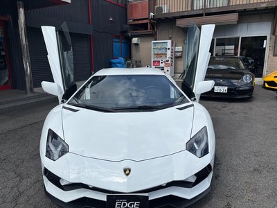 LAMBORGHINI AVENTADOR - 2