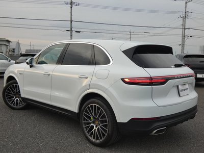 PORSCHE CAYENNE - 8