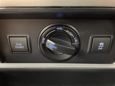 TOYOTA LAND CRUISER PRADO - 9