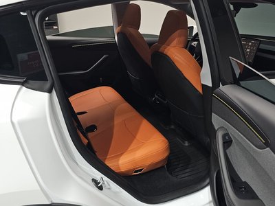 2025 Tesla MODEL Y 缩略图 18