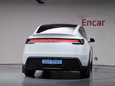 2025 Tesla MODEL Y — фото 4