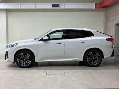 صورة 9 لـ 2025 BMW X2