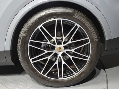 2024 Porsche CAYENNE 照片 8