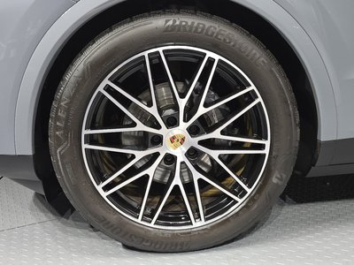2024 Porsche CAYENNE 照片 6