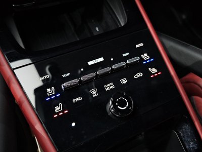 2024 Porsche CAYENNE 缩略图 24