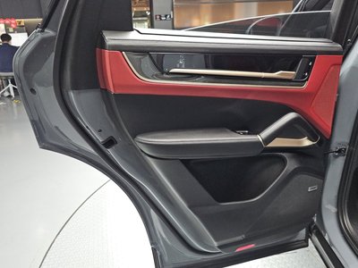 2024 Porsche CAYENNE 缩略图 15