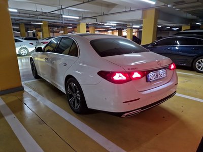MERCEDES-BENZ E-CLASS - 6