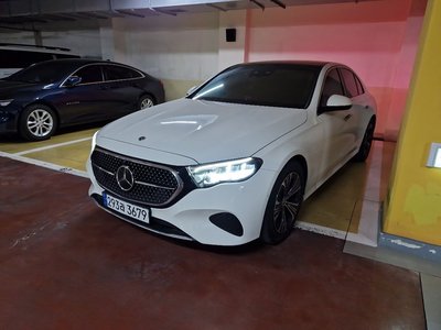 MERCEDES-BENZ E-CLASS - 3