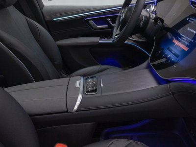 MERCEDES-BENZ EQS - 9