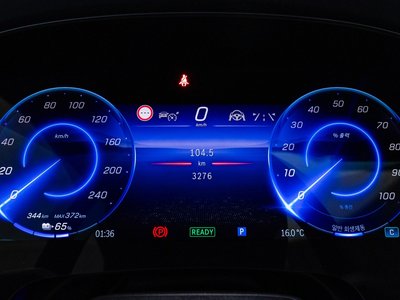 MERCEDES-BENZ EQS - 8