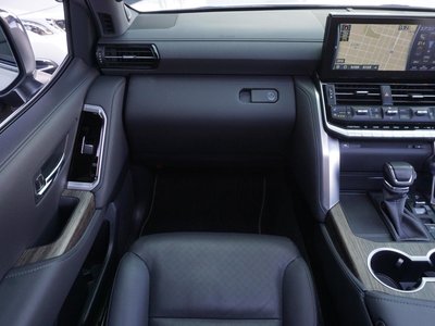 2023 Toyota LAND CRUISER 300 缩略图 33