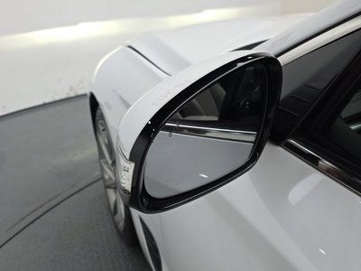 صورة مصغرة 27 لـ 2022 Genesis G70