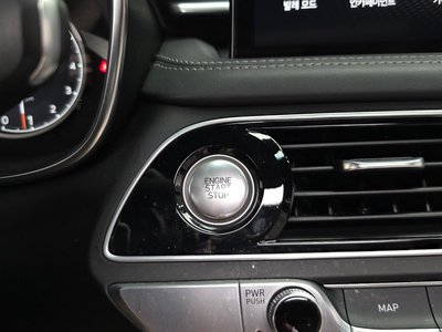 صورة مصغرة 29 لـ 2022 Genesis G70
