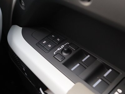 2023 LAND Rover DEFENDER — миниатюра 88