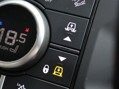 2023 LAND Rover DEFENDER — миниатюра 76