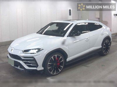 LAMBORGHINI URUS - 4