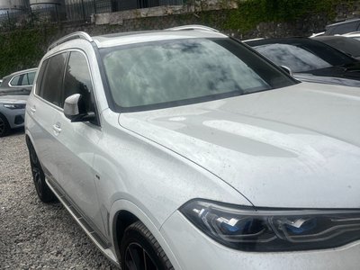BMW X7 - 7