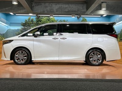 صورة 25 لـ 2025 Toyota ALPHARD
