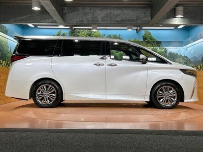 صورة 27 لـ 2025 Toyota ALPHARD