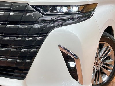 صورة 12 لـ 2025 Toyota ALPHARD