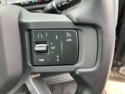 2025 LAND Rover DEFENDER 缩略图 21