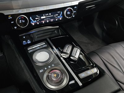 GENESIS G80 (RG3) - 9