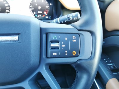 LAND ROVER DEFENDER - 10