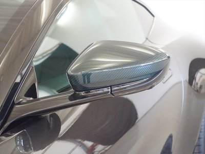 ASTON MARTIN VANTAGE - 8