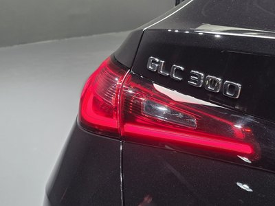 MERCEDES-BENZ GLC - 10