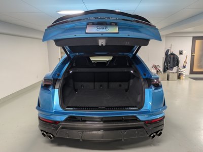 LAMBORGHINI URUS - 6