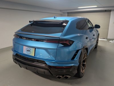 LAMBORGHINI URUS - 3